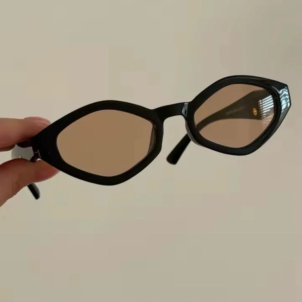 Vintage Cat Eye Sunglasses Women 2025 Fashion Sun Glasses Trendy Shades UV400 - Picture 5 of 7